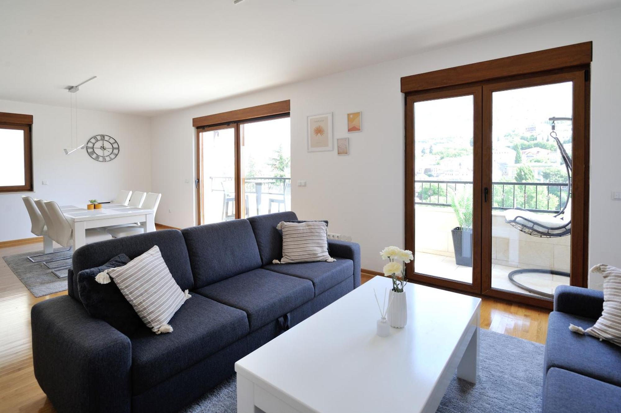 מוסטר Captain'S Luxury Apartments מראה חיצוני תמונה